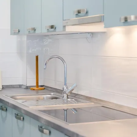 Karlo アパート *