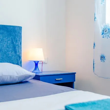 Karlo アパート Kaštela